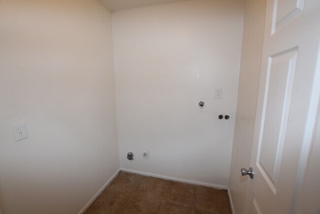 Building Photo - 3264 Split Willow Dr