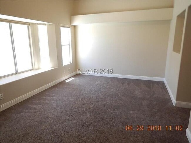 Building Photo - COMING SOON - Ready no later than Mid March