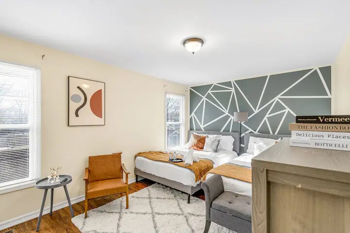 Primary Bedroom - 51 Tower Rd