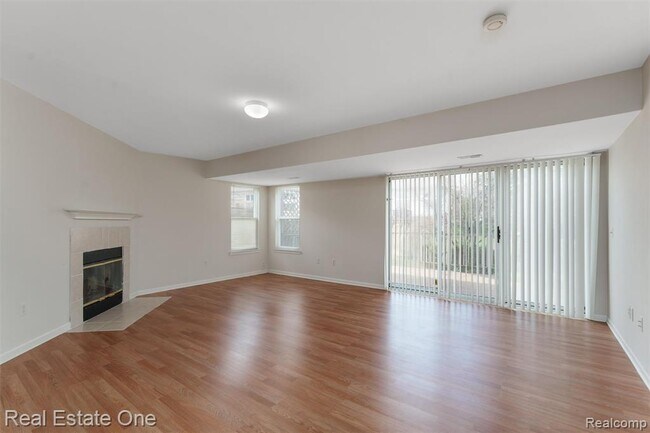 Building Photo - 4721 Carrington Dr