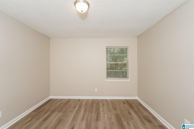 Building Photo - 3814 Mars Ave