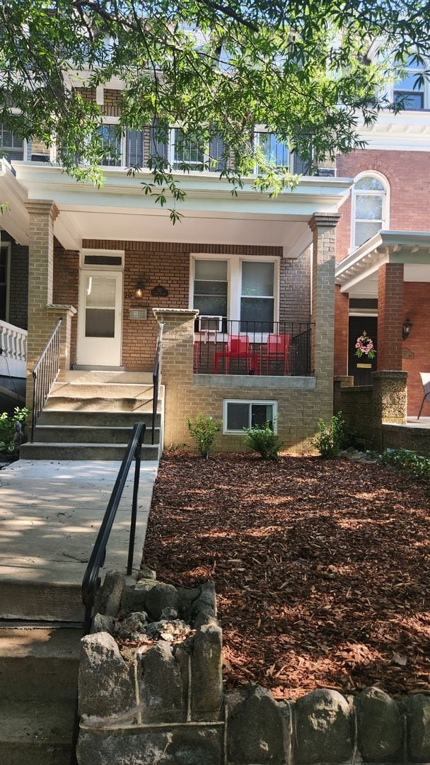 Building Photo - Lovely 3 bedroom home near Howard Universt...