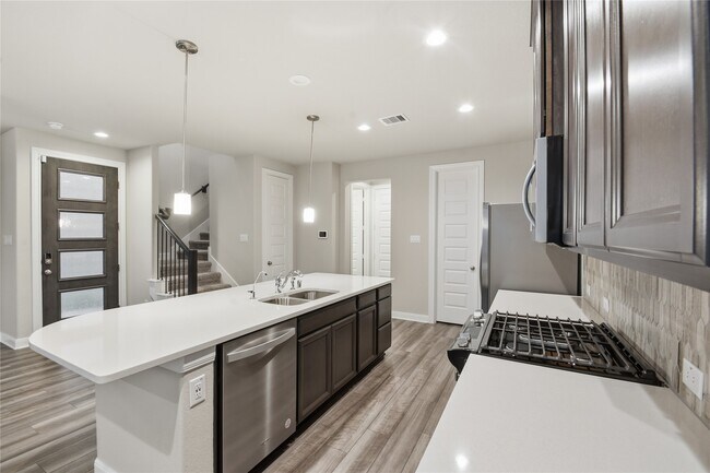 Building Photo - 4106 Split Ivy Dr