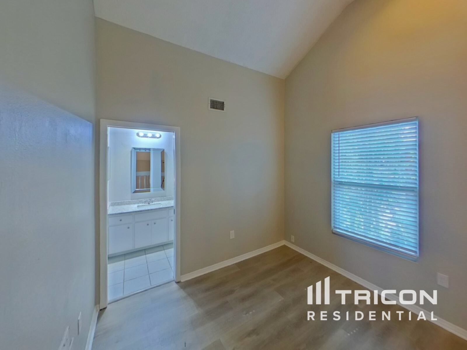 Building Photo - 4335 Olive Ave