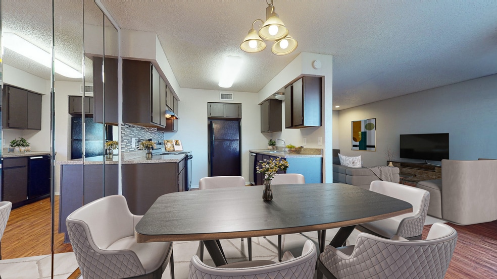 Primary Photo - Hulen Gardens Apartments