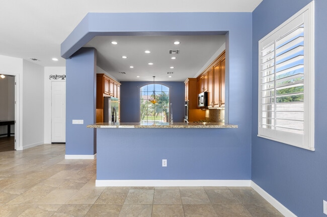 Building Photo - 40378 Corte San Carlos