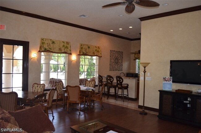 Building Photo - 8560 Evernia Ct