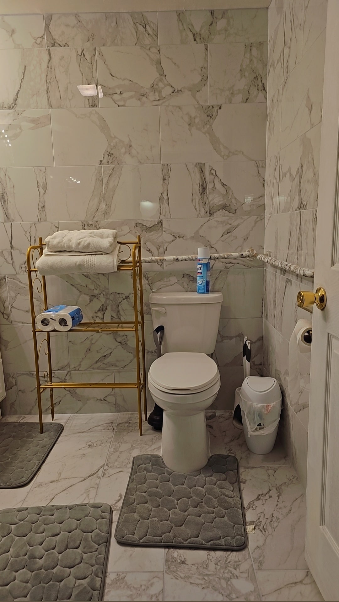 Building Photo - 317 W Fayette St