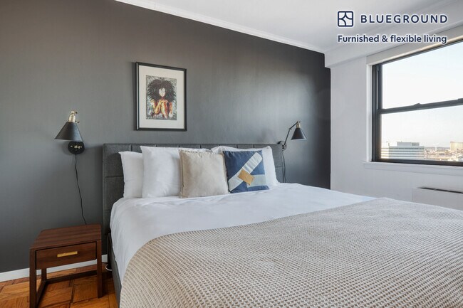 Building Photo - 8 Whittier Pl