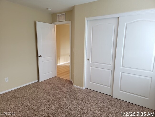 Building Photo - 10432 Yew Blossom Ave