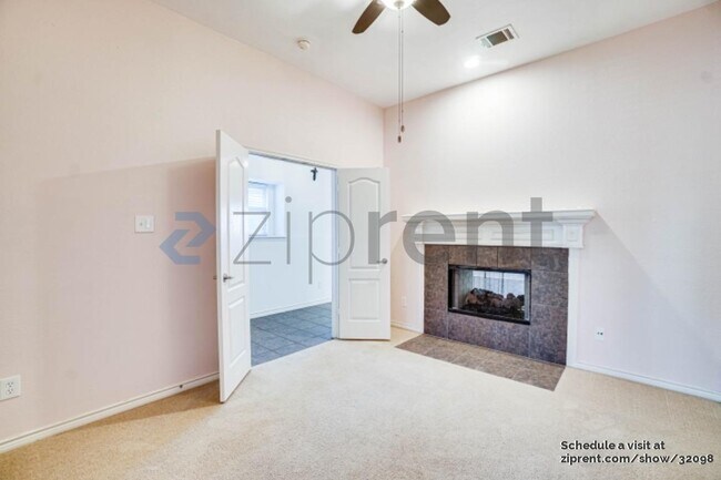 Building Photo - 1217 Charleston Ln