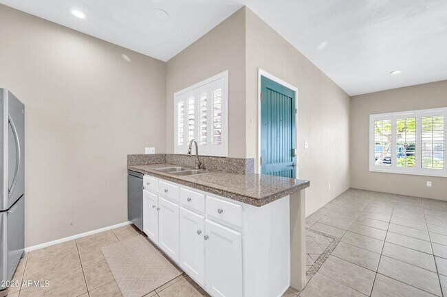 Building Photo - 11333 N 92nd St