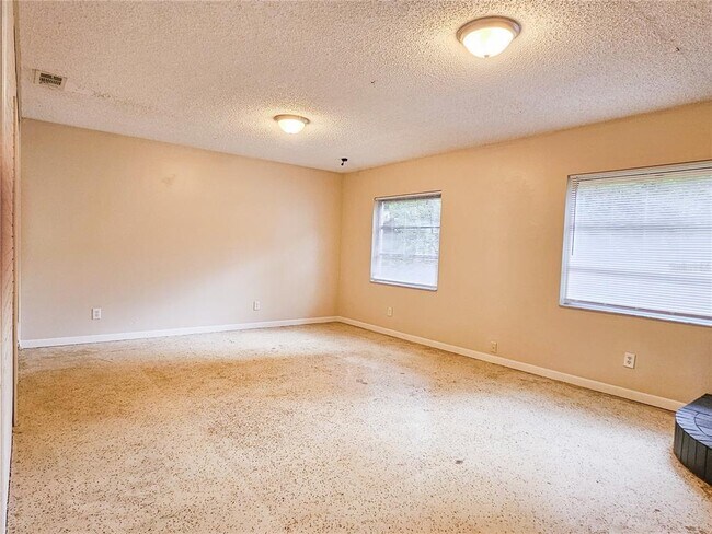 Building Photo - 1917 Casco St