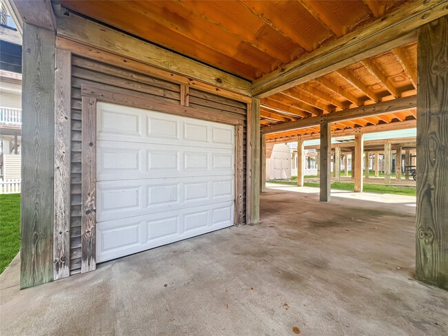 Building Photo - 81 Santar Loop