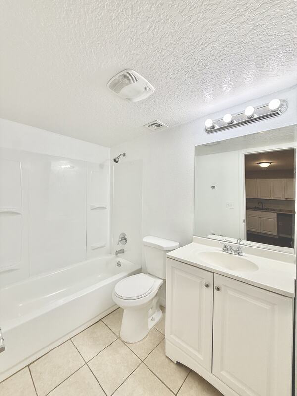Building Photo - 425 F St