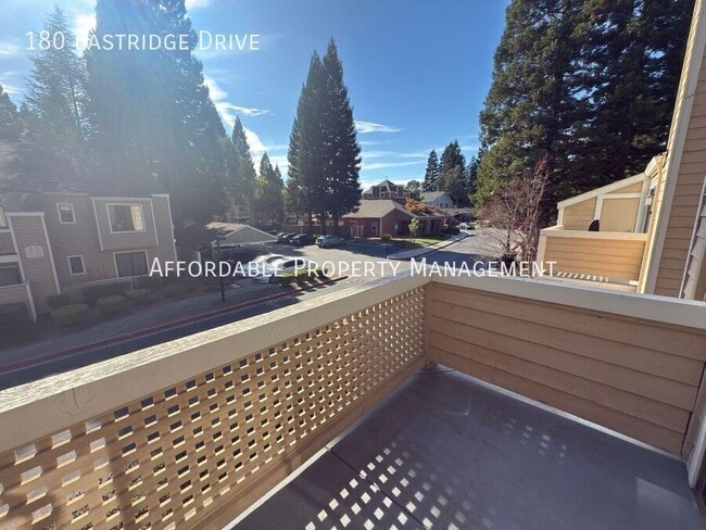 Building Photo - 180 Eastridge Dr