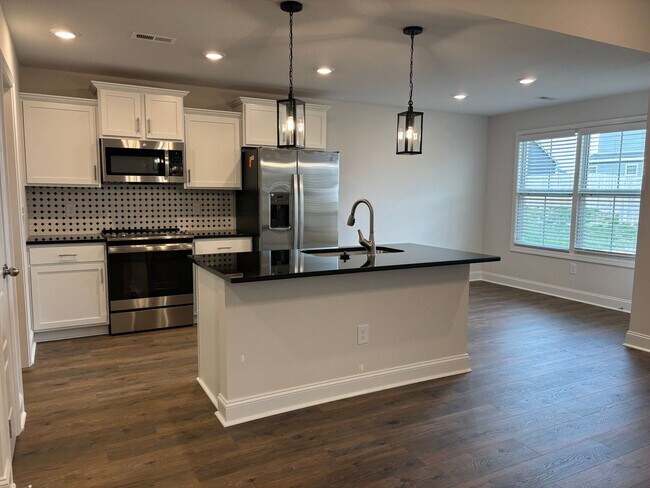 Building Photo - Open-Concept Gorgeous New Construction Home