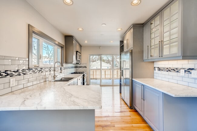 Building Photo - 1246 Jackson St