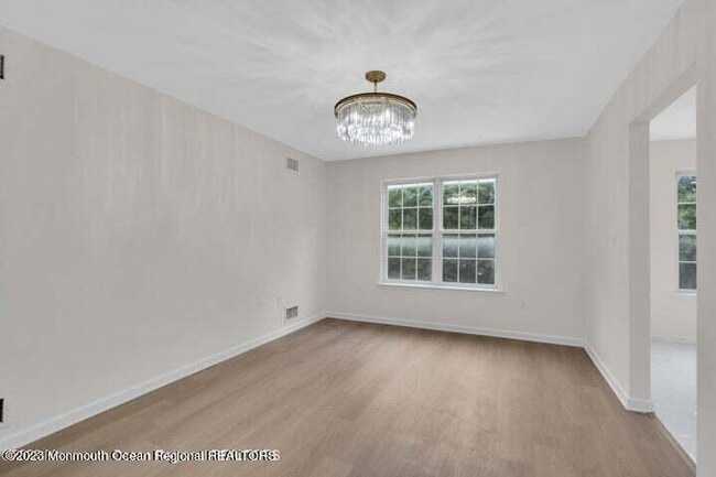 Building Photo - 380 Sapphire Dr