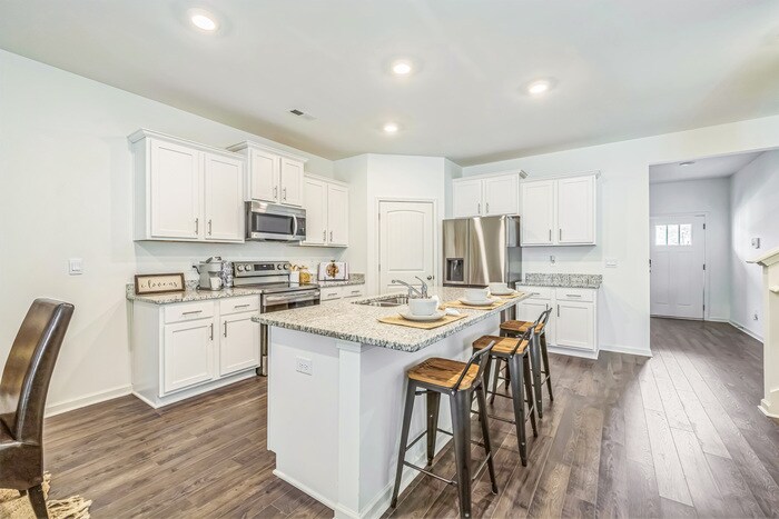 Building Photo - 5636 Timber Leaf Lp