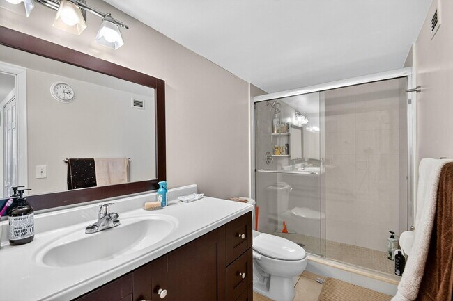 Building Photo - 3450 S Ocean Blvd