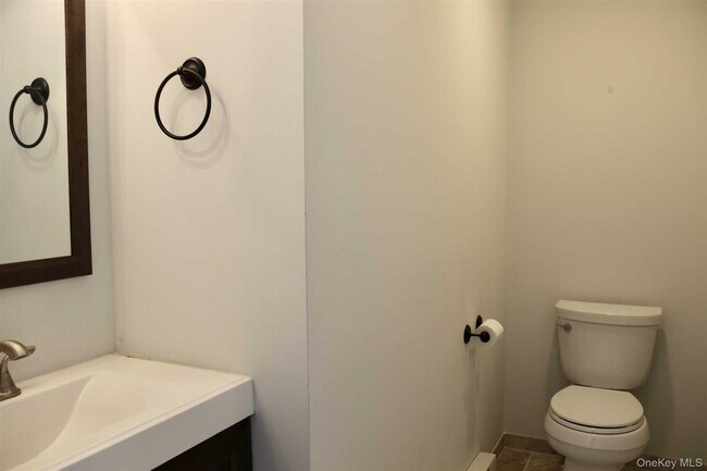 Building Photo - 313 Hudson Ave