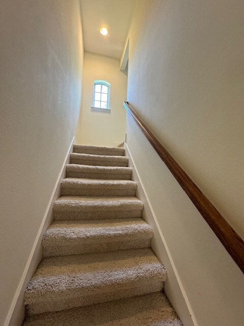 Building Photo - 3412 Beaver Creek Ln
