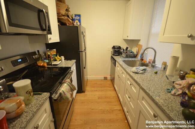 Building Photo - 774 Columbus Ave