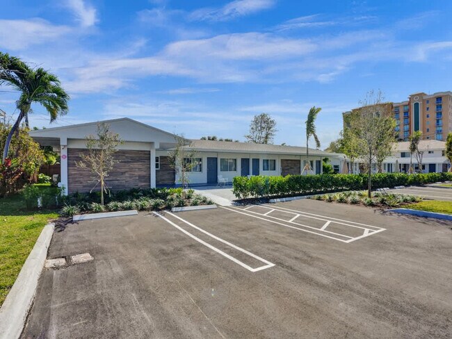 Building Photo - 3208 NE 9th St