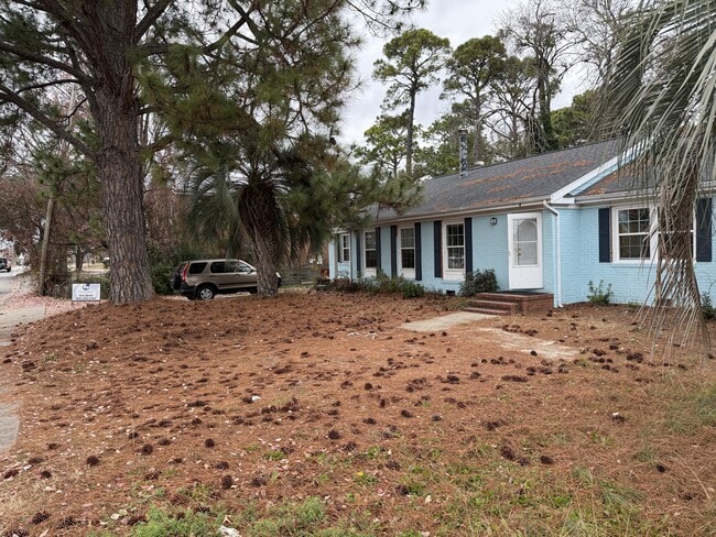 Building Photo - 1000 62nd Ave N