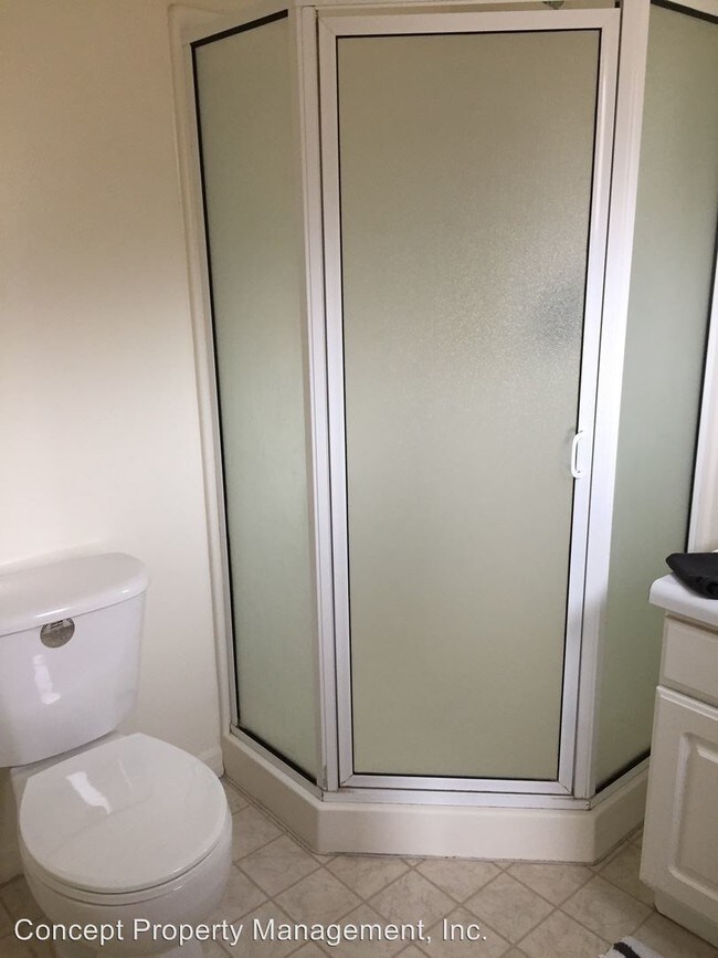 Building Photo - 4111 Highland Dr