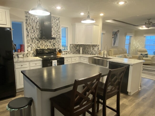 Building Photo - 112 Crossways Dr