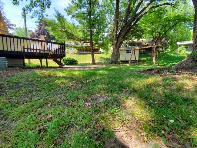 Building Photo - 4023 5th Pl NW