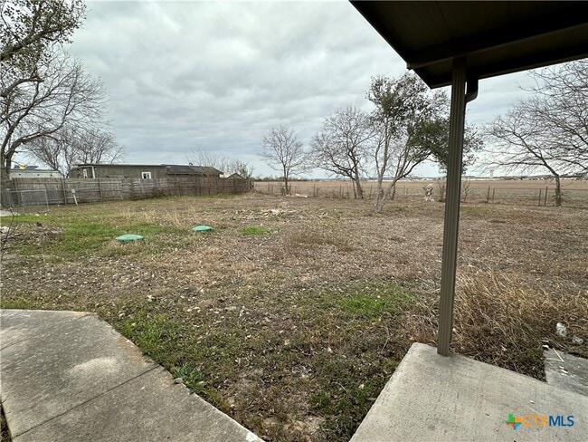 Building Photo - 136 Discovery Ln