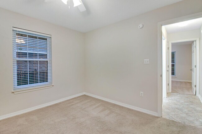 Building Photo - 4678 Windstarr Dr