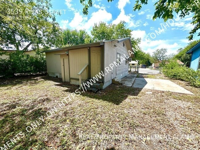 Building Photo - 3539 Rivas St