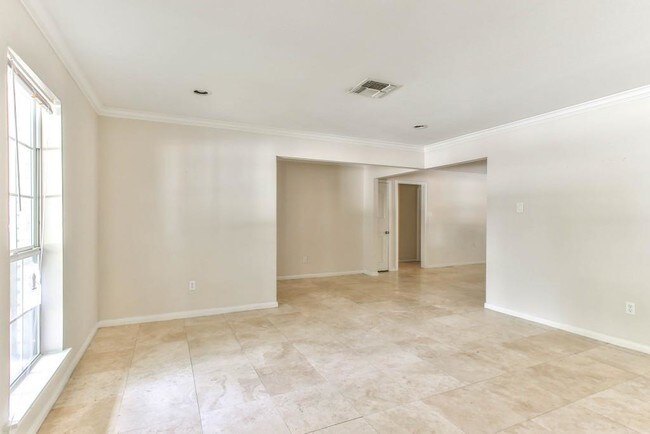 Building Photo - 3839 Sun Valley Dr