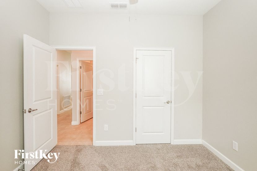 Building Photo - 4664 Egg Harbor Dr