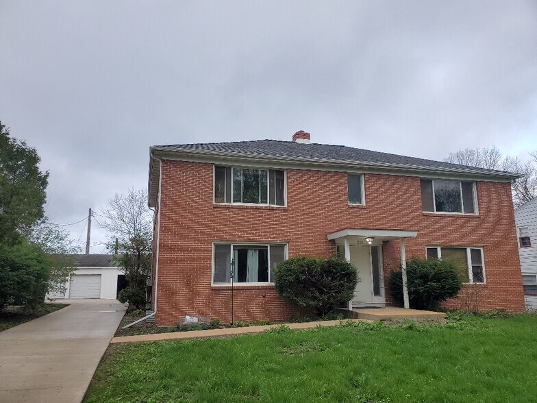 Primary Photo - 1305 Jewel Ct