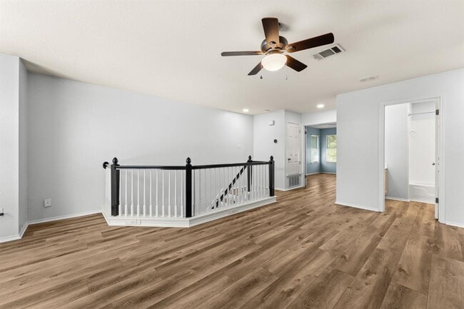 Building Photo - 1401 Wheatfall Ln