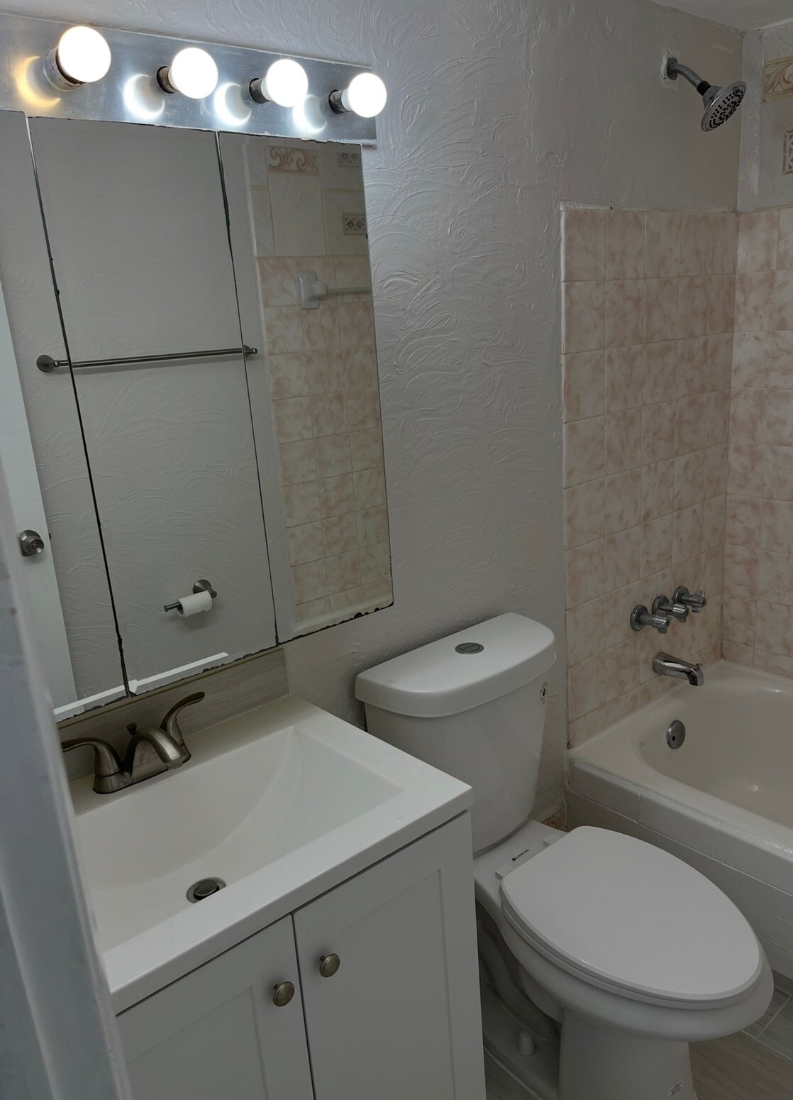 Guest bath - 1251 NE 108th St