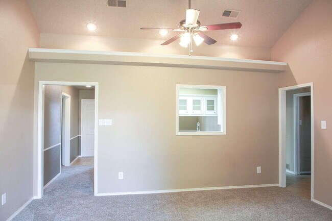 Building Photo - 9705 Abbeville Ave