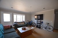 Building Photo - HEAT INCLUDED! Summer Only Rental!