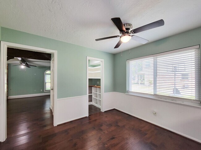 Building Photo - Home has been remodeled/updated. New hand-...