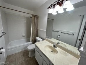 Building Photo - 3452 Pino Cir