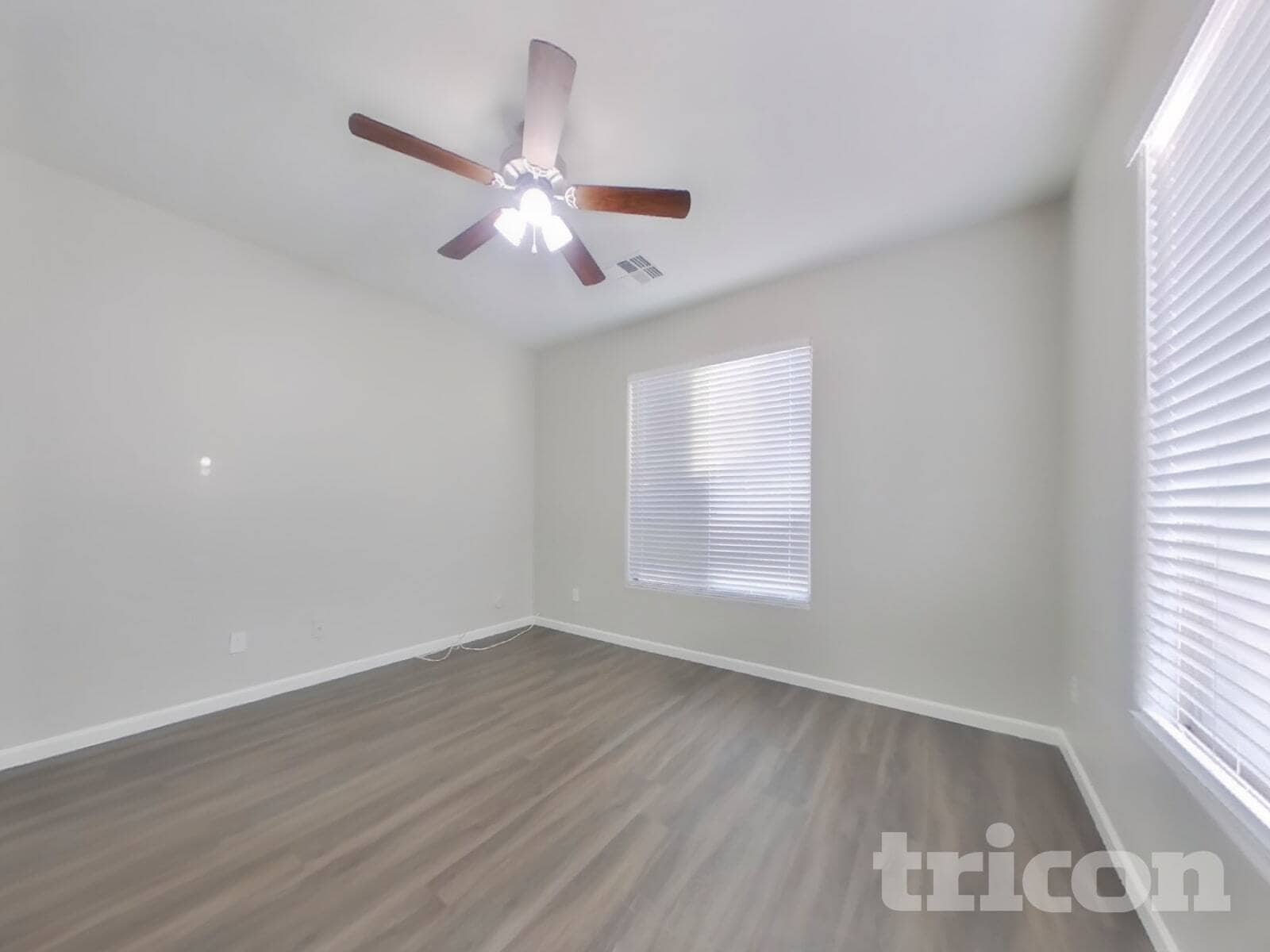 Building Photo - 26011 N Sandstone Way