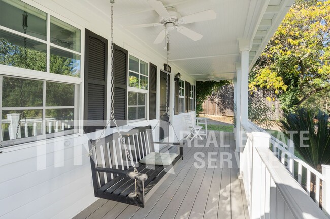 Building Photo - 4516 Sierra View Way