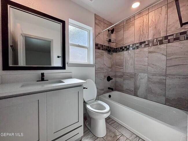 Building Photo - 4828 Marisabel Azcarate St