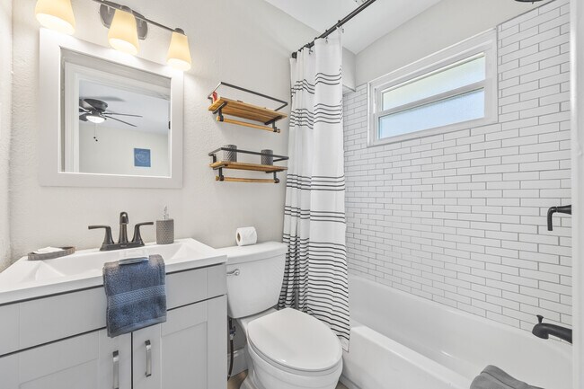 Building Photo - 76 Haygood Ave SE