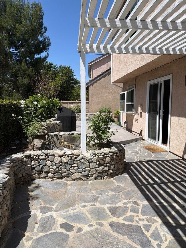 Building Photo - 3 BEDROOM ELEGANCE IN MISSION VIEJO'S PRESTIGIOUS CALIFORNIA COLONY